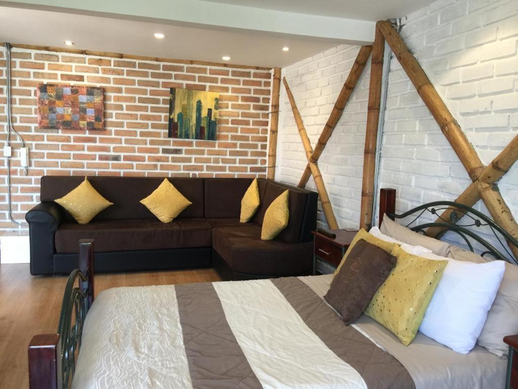 "Bambu Sierra" Cozzy Ecological Lofts Appartement Cuenca Buitenkant foto